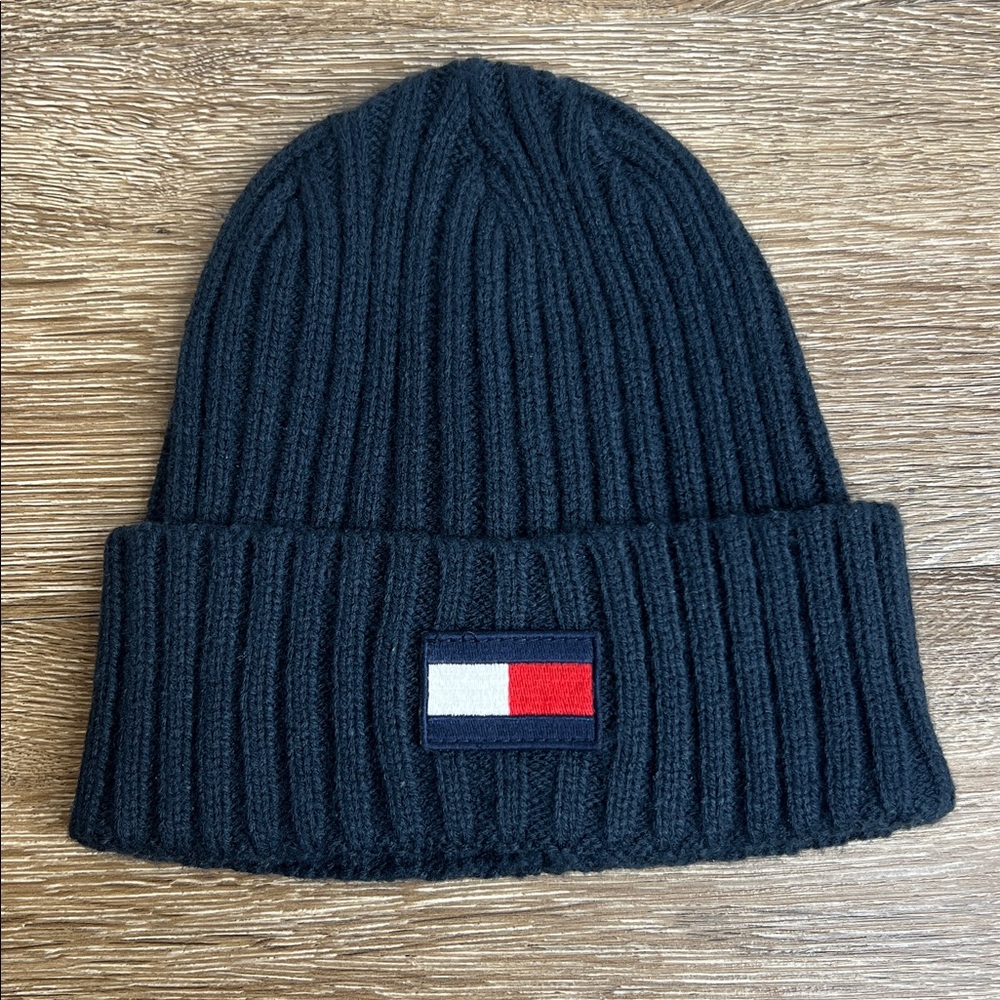 💙 Tommy Hilfiger Navy Blue Ribbed Knit Beanie | One Size